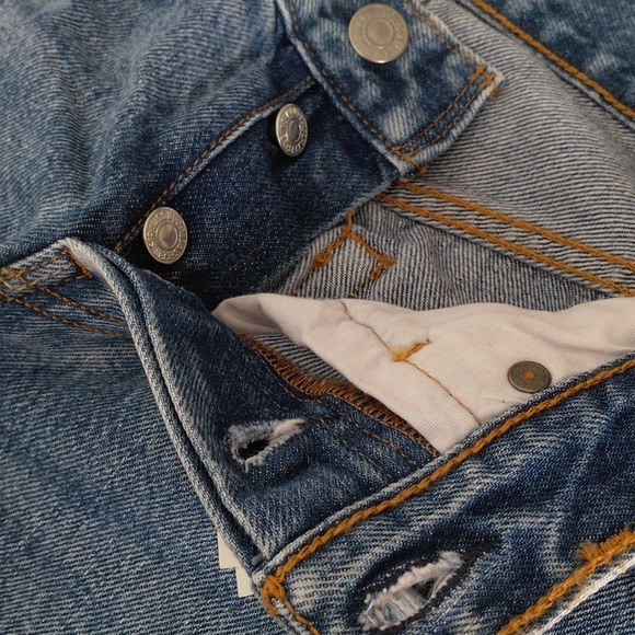 NWT Levi's 501 W24 L26 Taper Cropped Jean - Picture 15 of 17